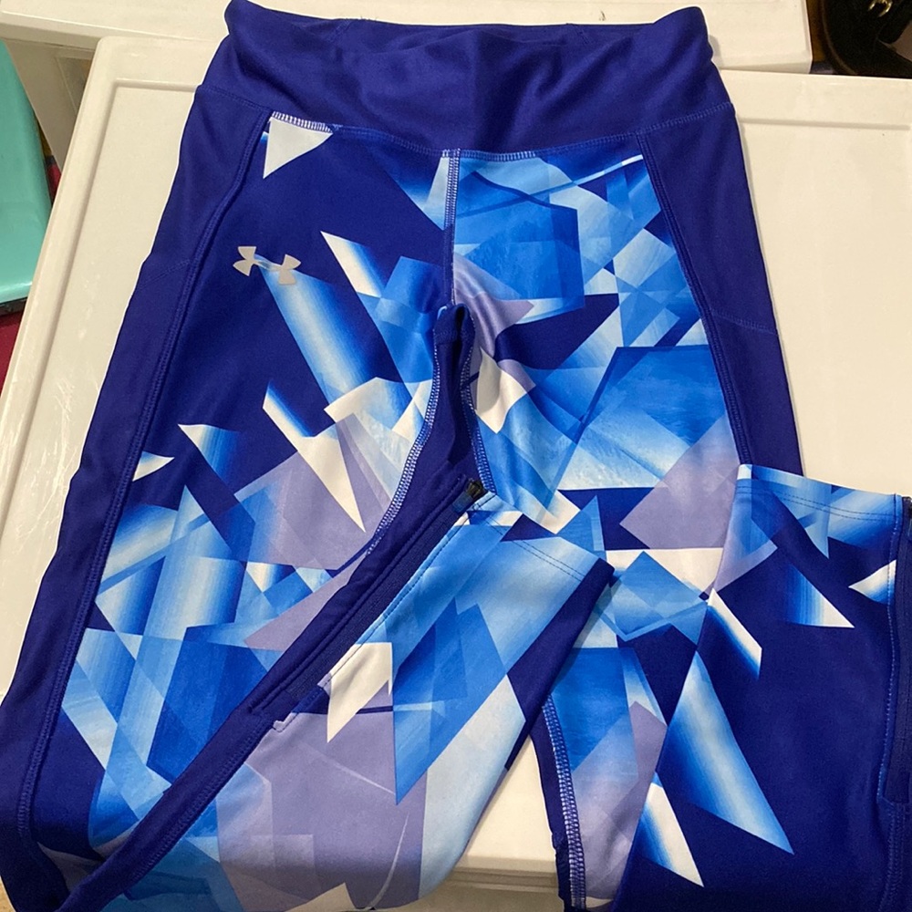 Under Armour compression leggings
